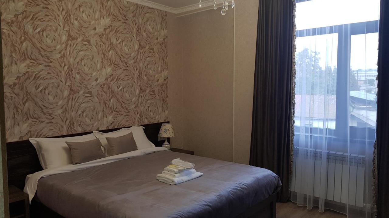 Nomad Hotel Bishkek Halal Екстер'єр фото